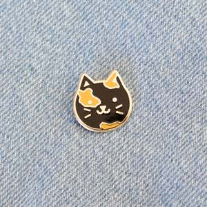 Tortie Kitty Pin