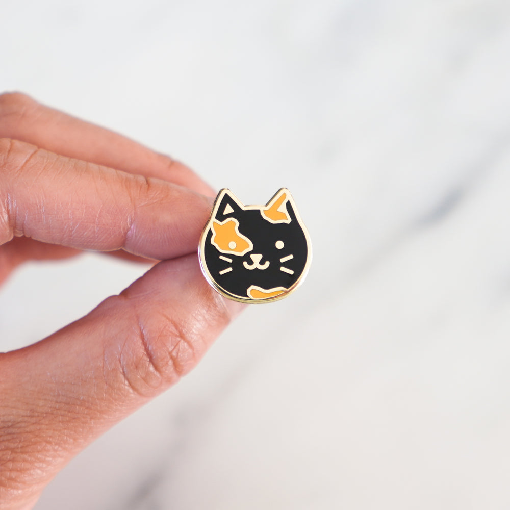 Tortie Kitty Pin