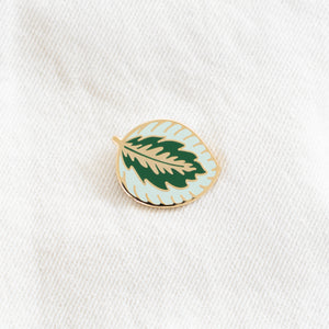 
            
                Load image into Gallery viewer, Calathea Pin
            
        