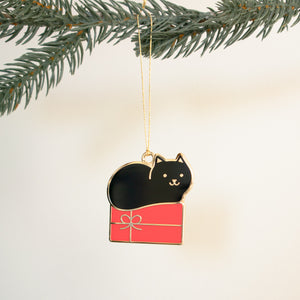 Gift Cat Ornament